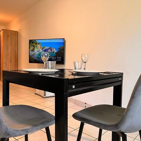 Le Ti Canbou - Studio - Pres De La Plage -By Sister Home Saint-Gilles-les-Bains Buitenkant foto